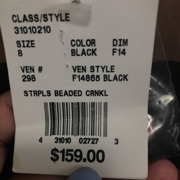 Dress - Picture 6 of 6